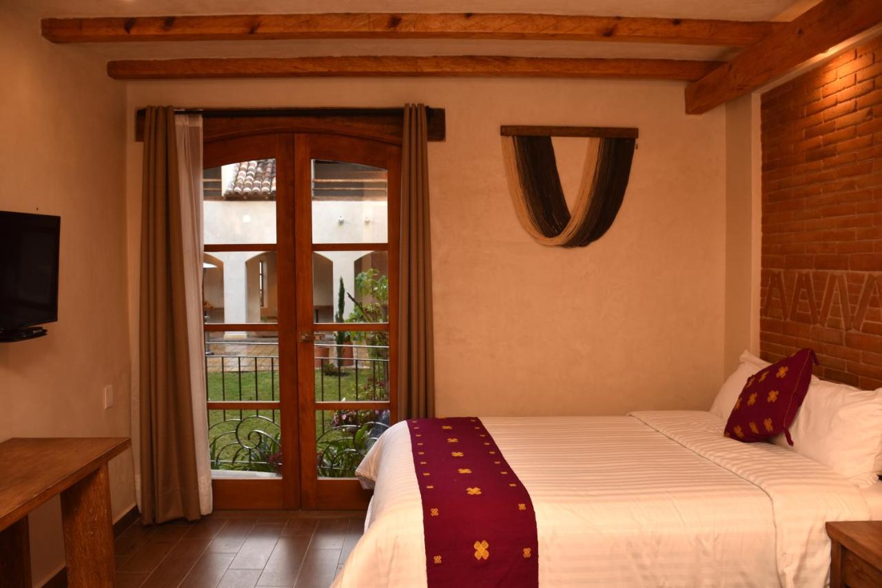 Hotel Junvay San Cristóbal de Las Casas Екстериор снимка