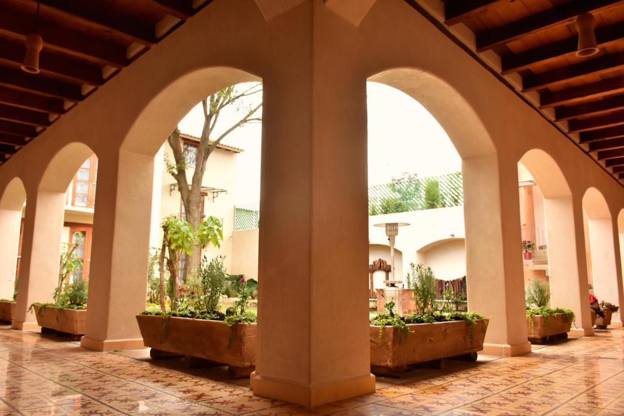 Hotel Junvay San Cristóbal de Las Casas Екстериор снимка