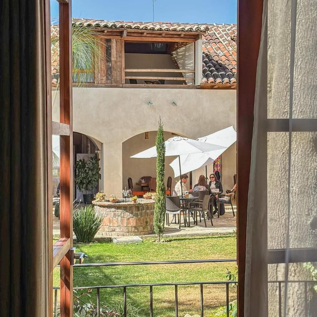 Hotel Junvay San Cristóbal de Las Casas Екстериор снимка